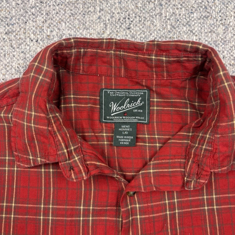 Woolrich Mens L Red Plaid Button Up Shirt Short Sleeve Outdoor - Picture 2 of 6